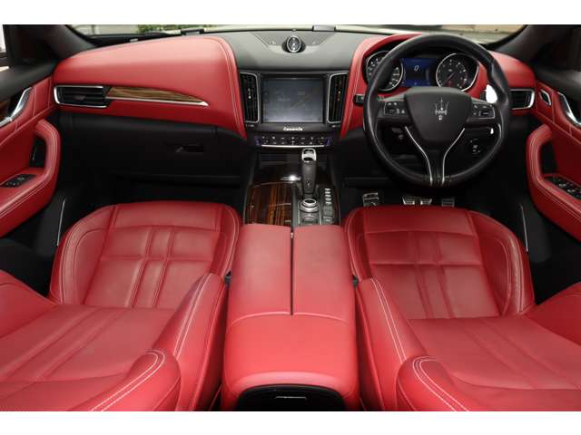 Maserati Levante 3