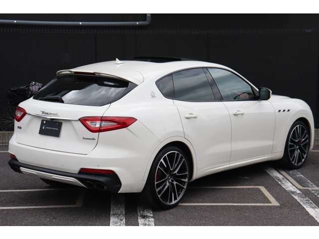 Maserati Levante 4