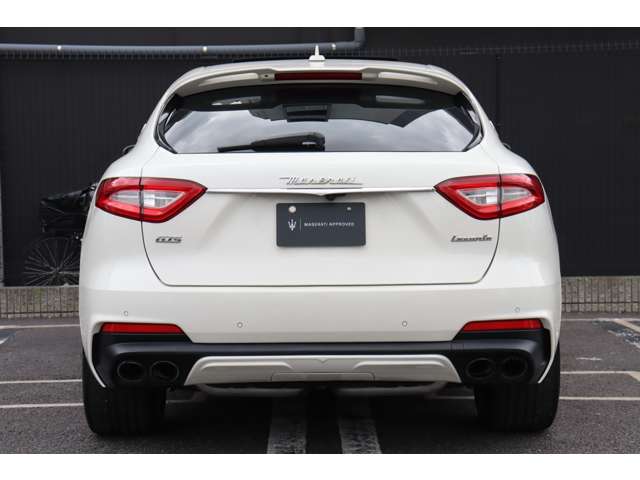 Maserati Levante 9