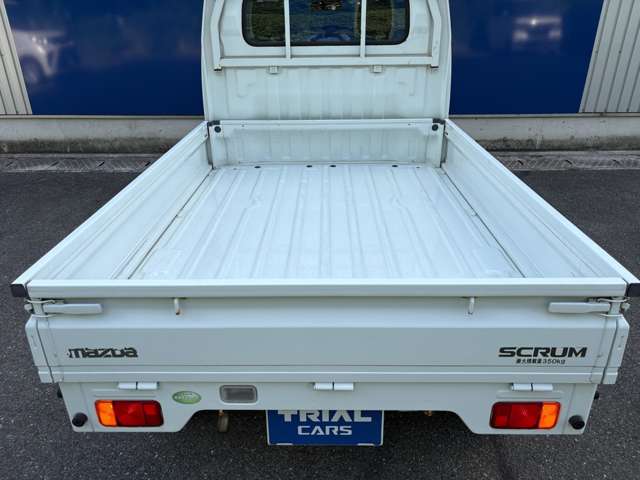 Mazda Scrum Truck 9