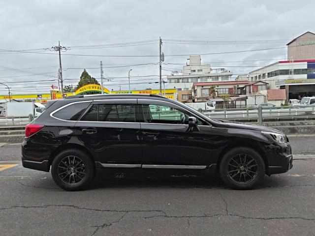 Subaru Legacy Outback 10