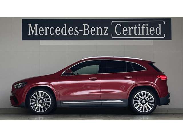 Mercedes-Benz GLA-Class 4