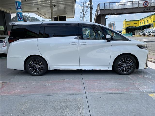 Toyota Vellfire 7