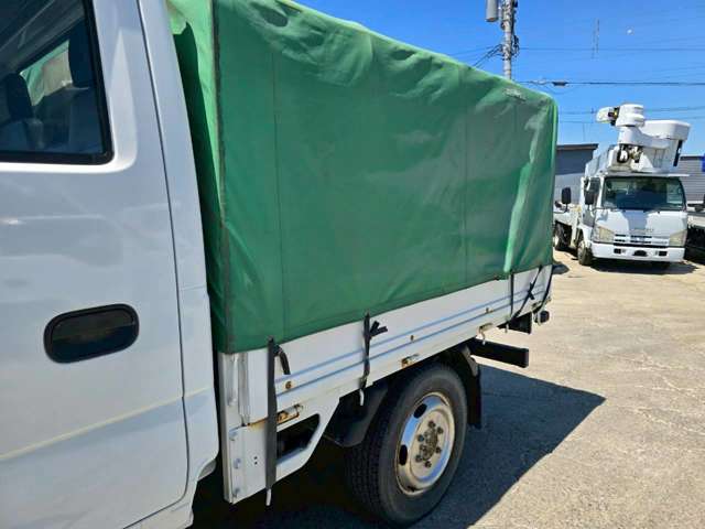 Isuzu Elf 12