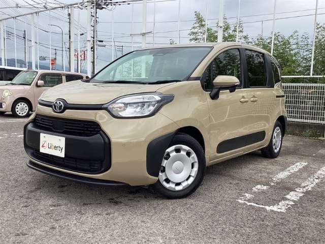 Toyota Sienta 8