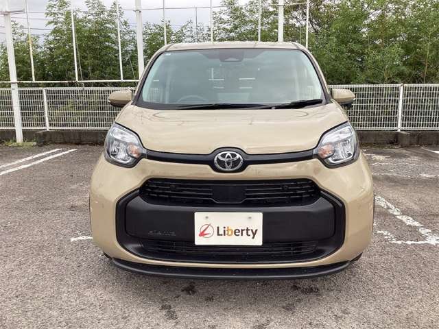 Toyota Sienta 9