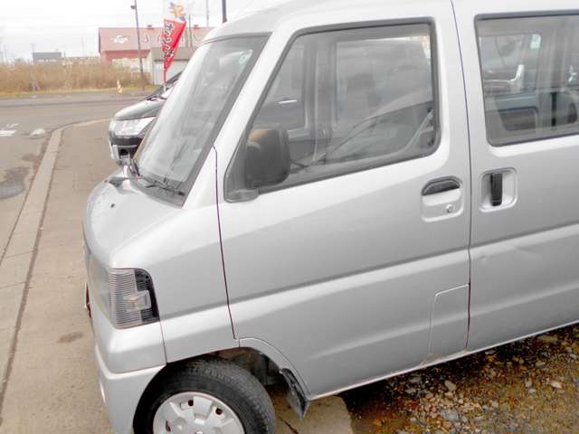 Mitsubishi Minicab Van 3