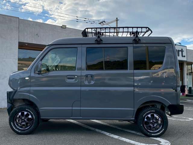 Suzuki Every 12