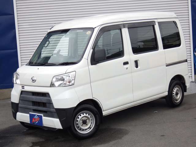 Daihatsu Hijet Cargo 6