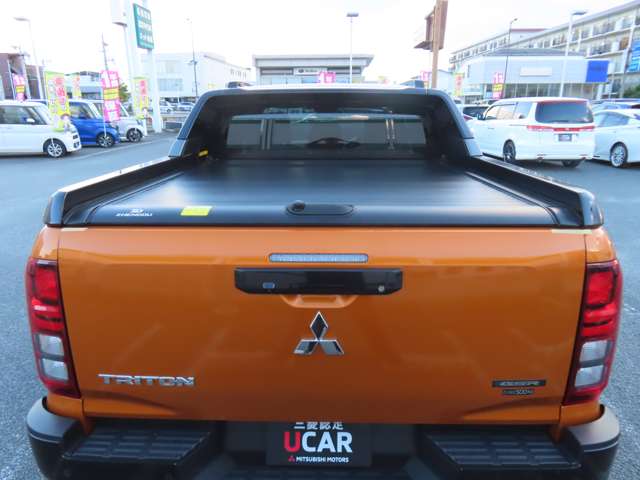 Mitsubishi Triton 4