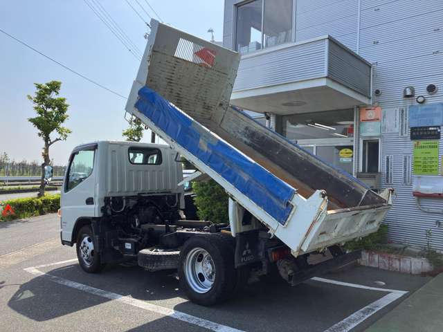 Mitsubishi Fuso Canter 4