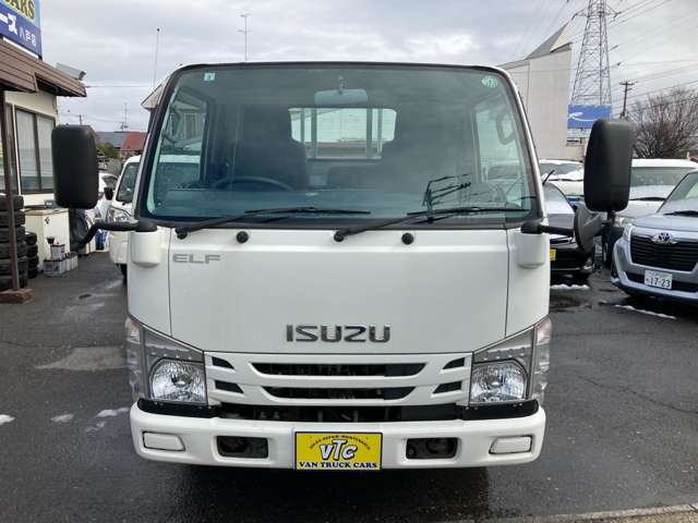 Isuzu Elf 2