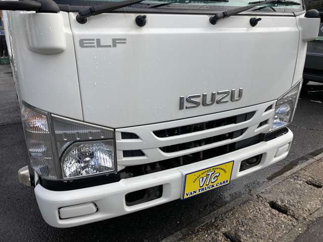 Isuzu Elf 4