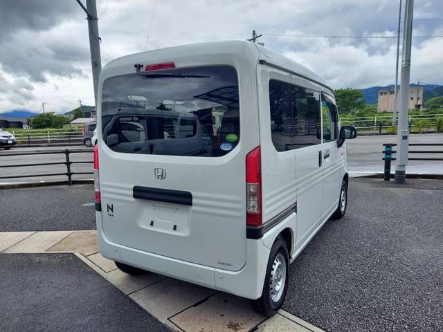 Honda N-VAN 10