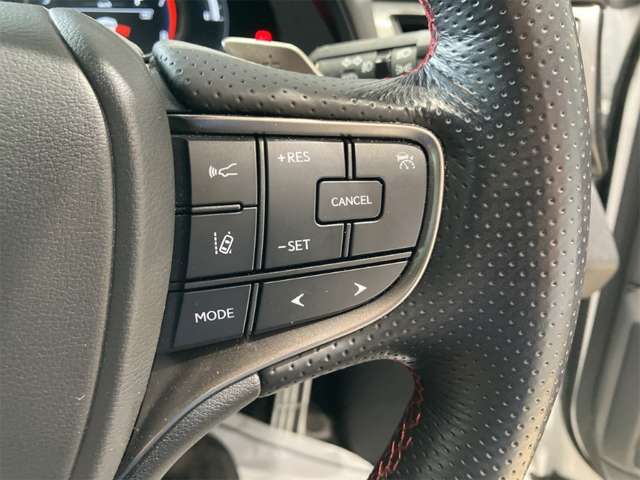 Lexus UX 10