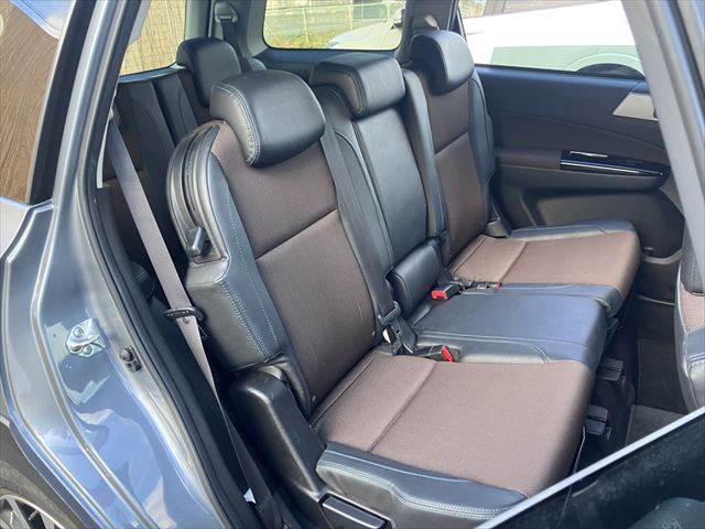Subaru Exiga Crossover7 9
