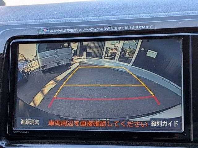 Toyota Hiace Van 6