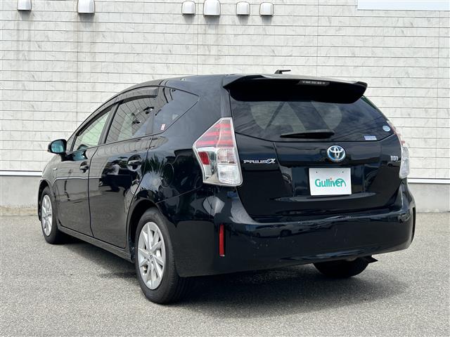 Toyota Prius α 7