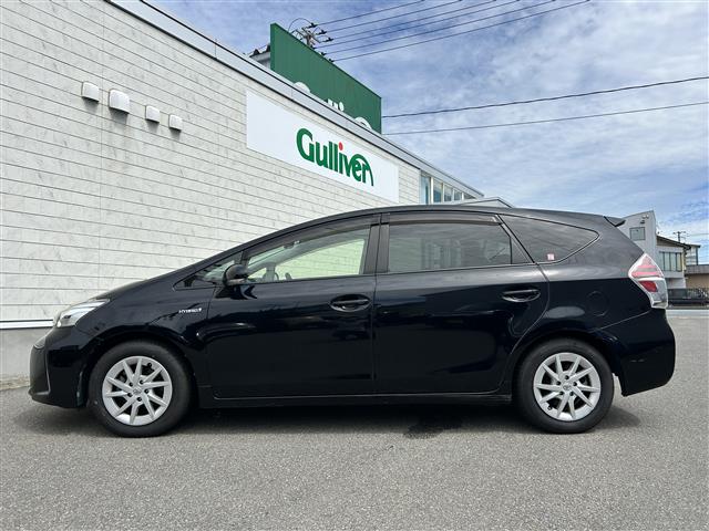 Toyota Prius α 8