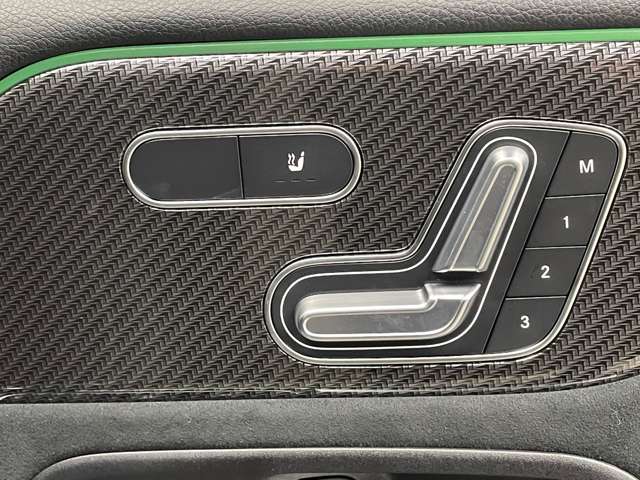 Mercedes-Benz GLB 12