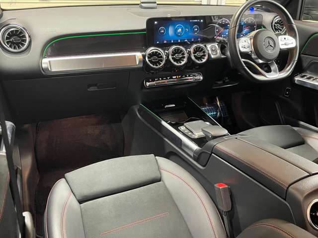 Mercedes-Benz GLB 5