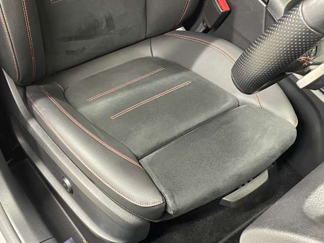 Mercedes-Benz GLB 11