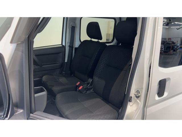 Daihatsu Hijet Deck Van 4