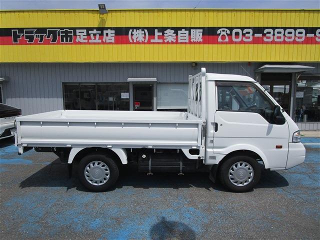 Mazda Bongo Truck 3