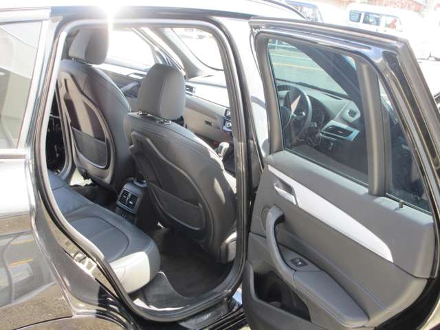 BMW X1 8