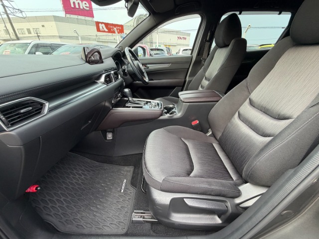 Mazda CX-8 9