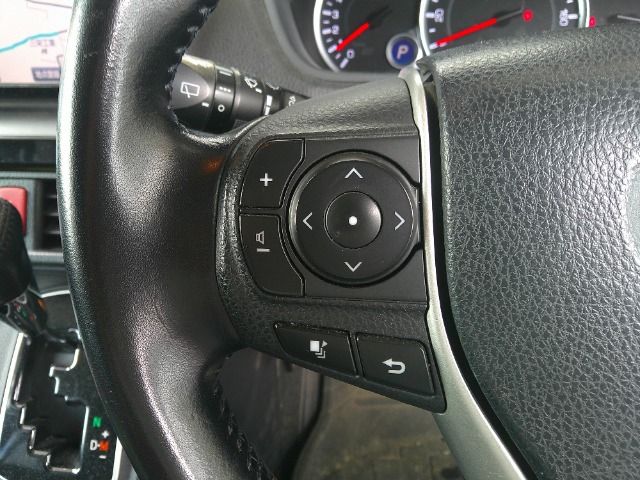 Toyota Voxy 6