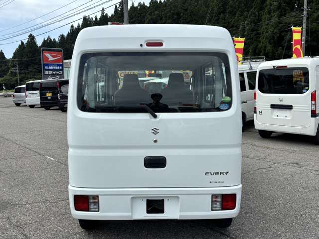 Suzuki Every 9