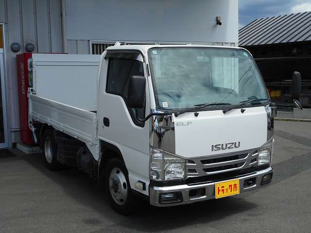 Isuzu Elf 4