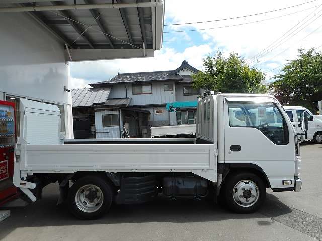 Isuzu Elf 5