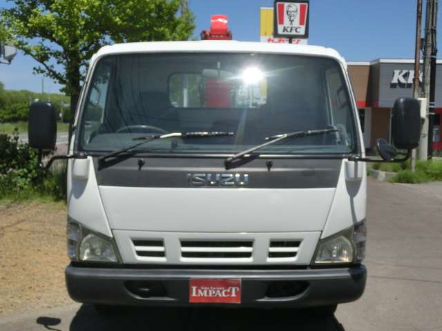 Isuzu Elf 2