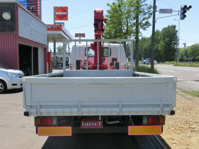 Isuzu Elf 6