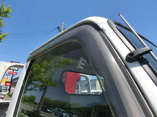 Isuzu Elf 10