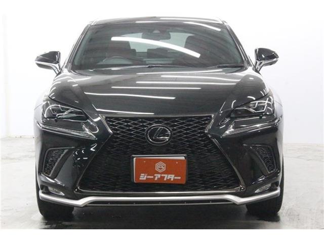 Lexus NX 4