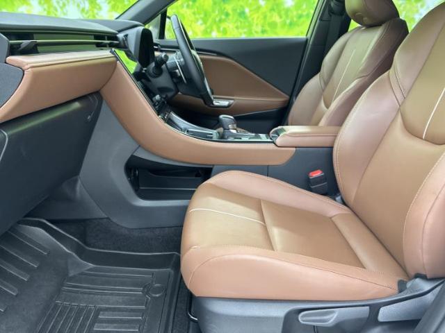 Lexus LBX 8