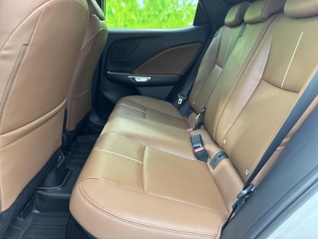 Lexus LBX 9