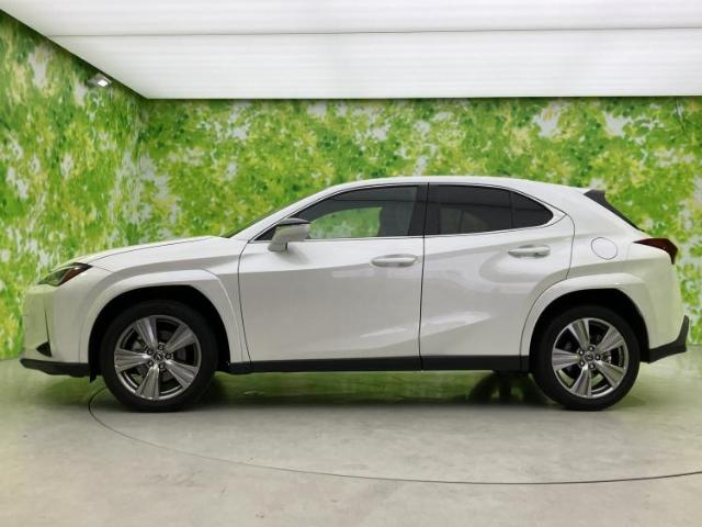 Lexus UX 5