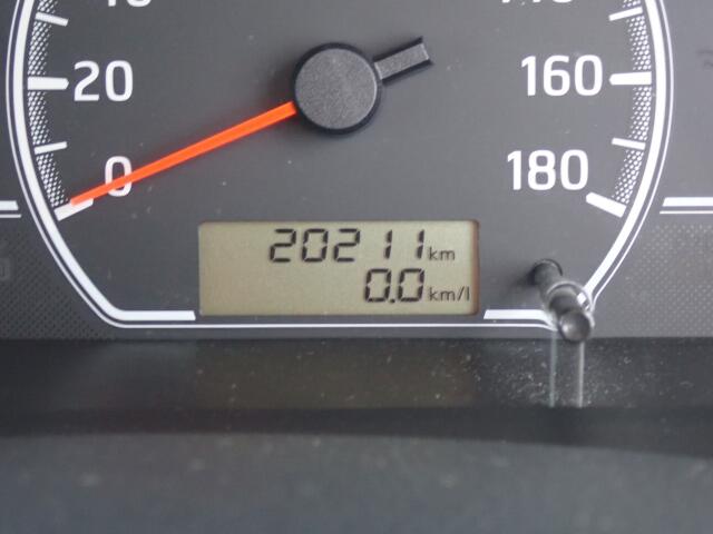 Nissan NV150 AD 11