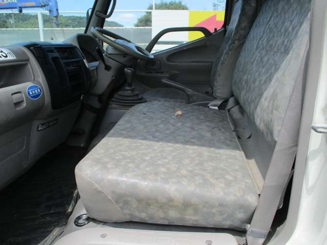 Hino Dutro 11
