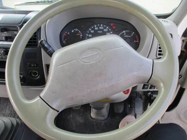 Hino Dutro 6