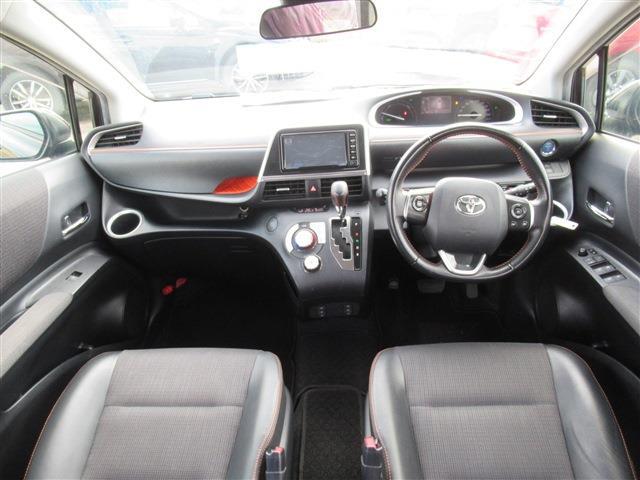 Toyota Sienta 2