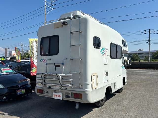 Isuzu Elf 5