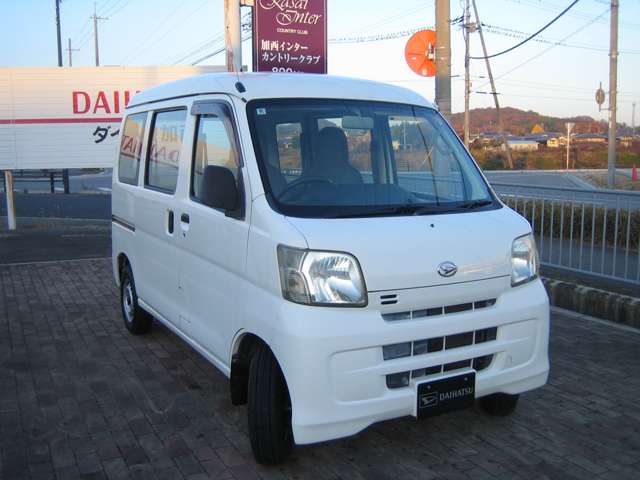Daihatsu Hijet Cargo 5