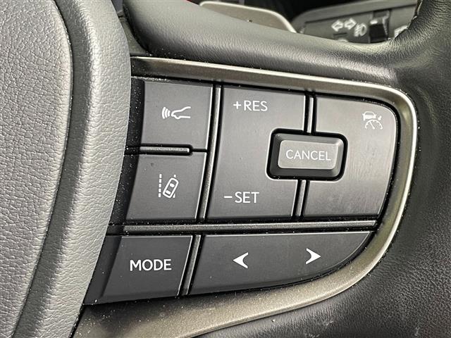 Lexus UX 11