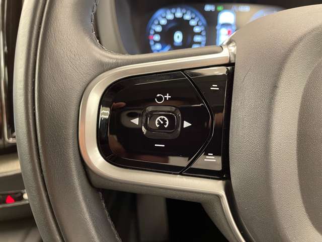 Volvo XC60 6