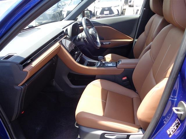 Lexus LBX 10